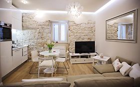 Apartment White Stone - Diocletian Palace